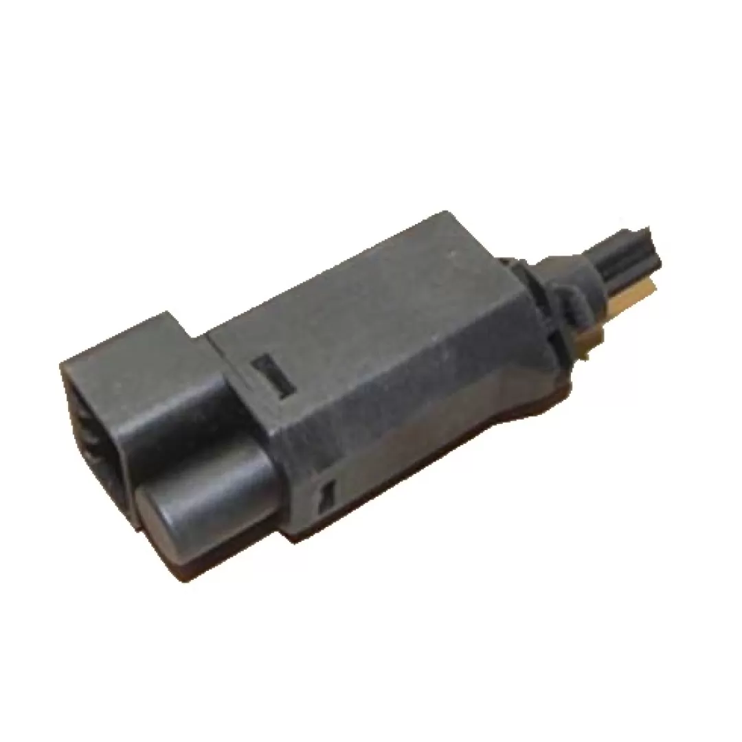 ميکروسوئيچ پدال کلاچ ام وی ام  ۵۳۰  A21-3720050 لوازم و قطعات یدکی ام وی ام MVM
